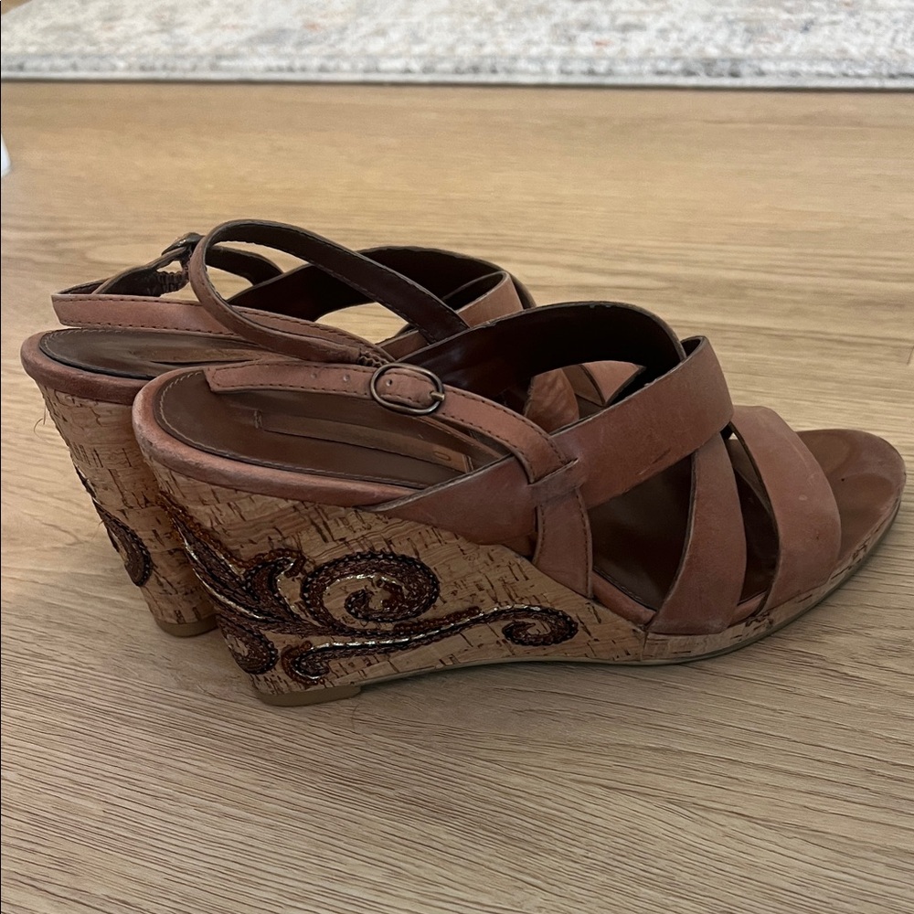 Bandolino leather Tan Wedge Sandals